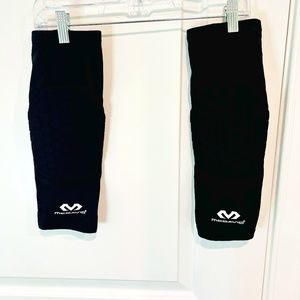MCDAVID 🏀 Hex Knee Pads Compression Sleeves - Adult Medium - Black